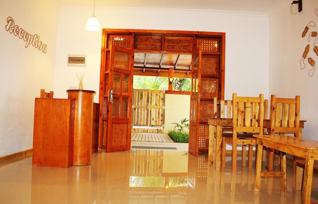 Kaafu Inn Guraidhoo Kültér fotó